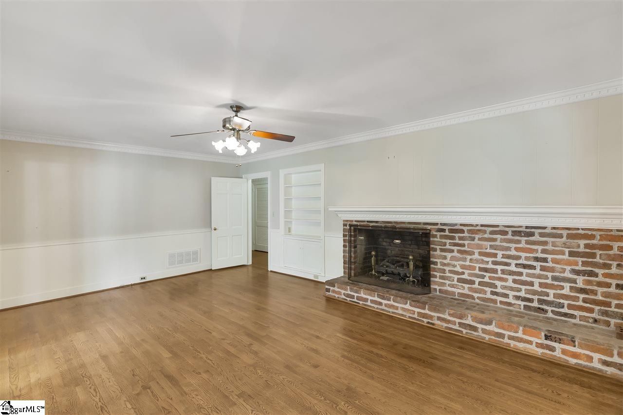 305 West Faris Road Greenville, SC 29605 - Photo 9 of 36 Gallery Image 9