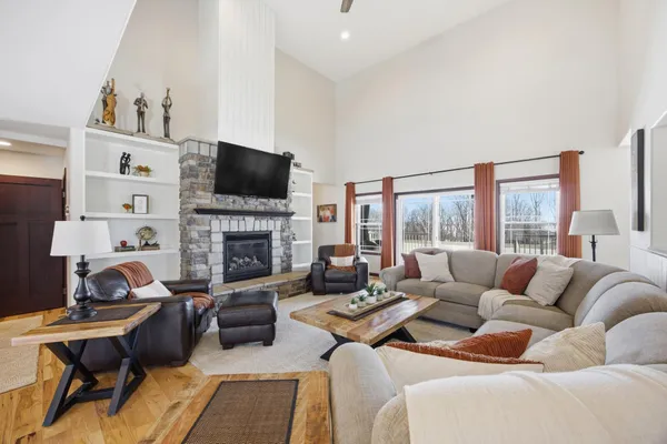 $860,000 | 15476 Trillium Trail, Lake Park, MN 56554