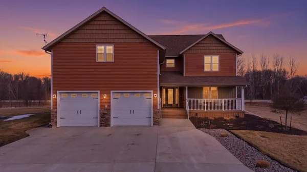 $860,000 | 15476 Trillium Trail, Lake Park, MN 56554