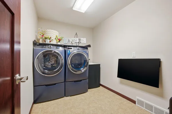 $860,000 | 15476 Trillium Trail, Lake Park, MN 56554