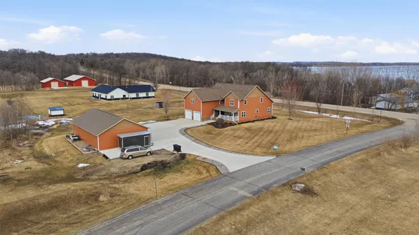 $860,000 | 15476 Trillium Trail, Lake Park, MN 56554