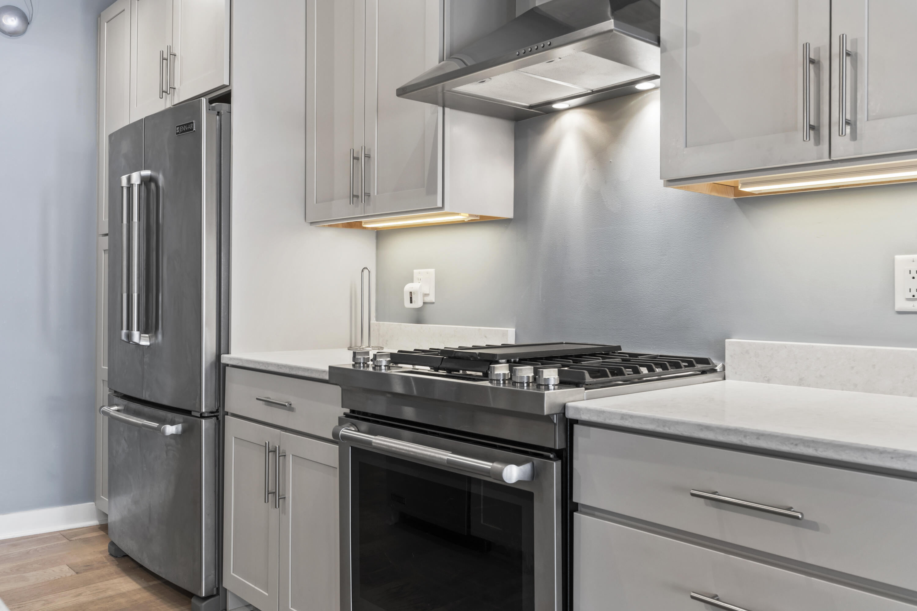 62 India Street, Unit 203 Portland, ME 04101 - Photo 14 of 70 Gas Range