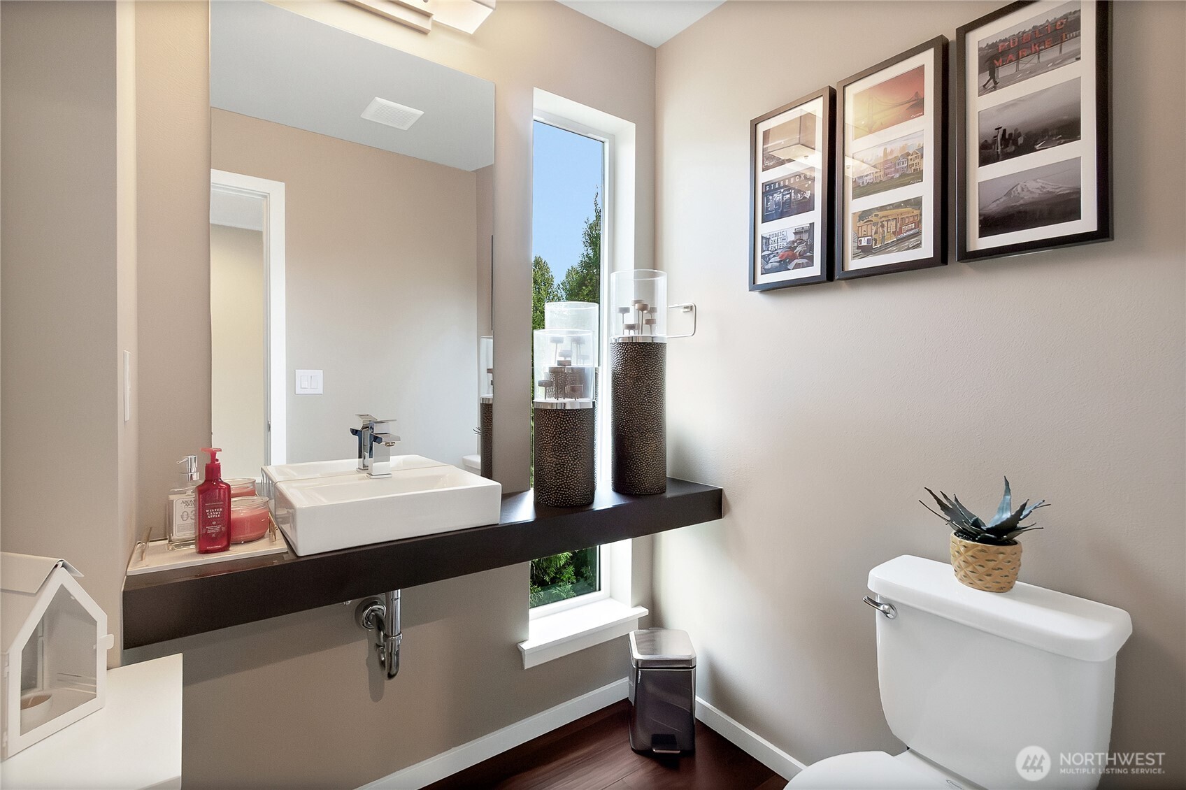 31524 11th Place Southwest Federal Way, WA 98023 - Photo 17 of 40 a bathroom with a toilet sink and mirror