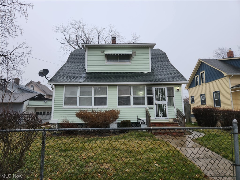 1711 Avalon Road Cleveland, OH 44112 - Photo 1 of 24 Gallery Image 1