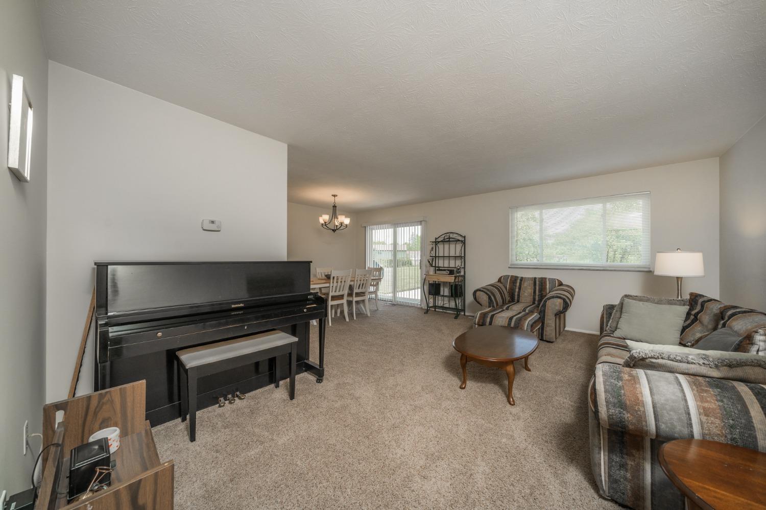 832 Yorkhaven Road Springdale, OH 45240 - Photo 10 of 41