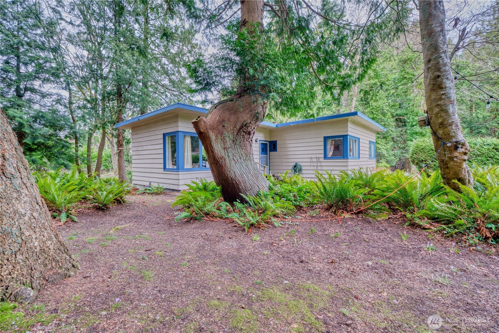 2224 Ross Road Point Roberts, WA 98281 - Photo 2 of 29