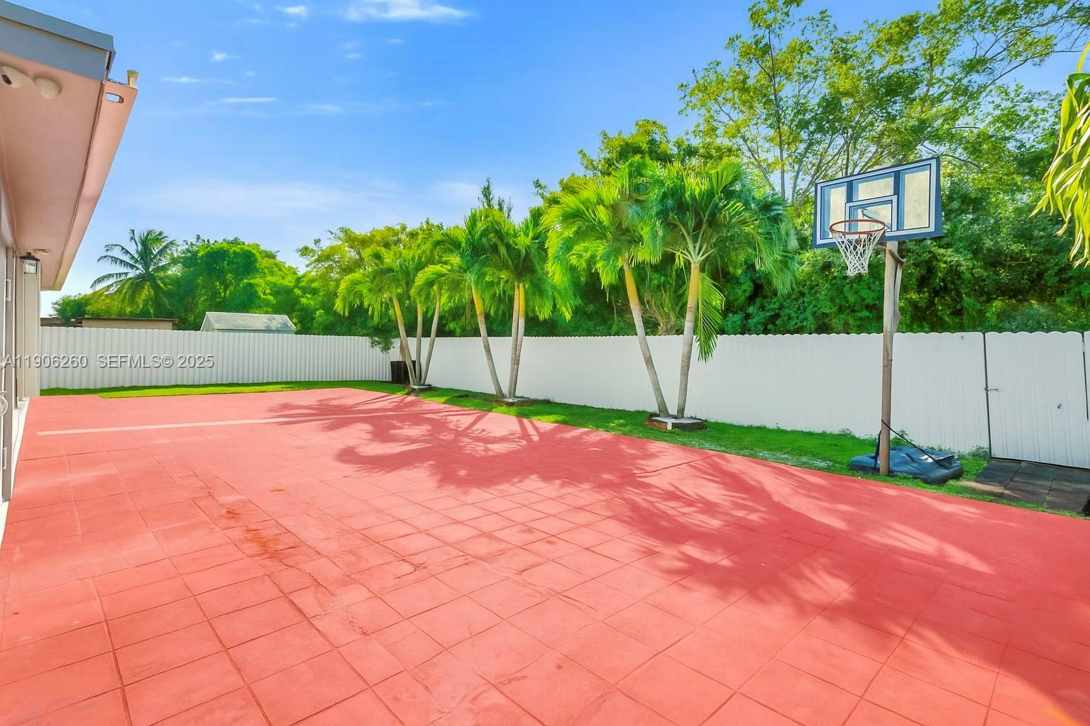 15430 Southwest 308th Street Homestead, FL 33033 - Photo 32 of 60