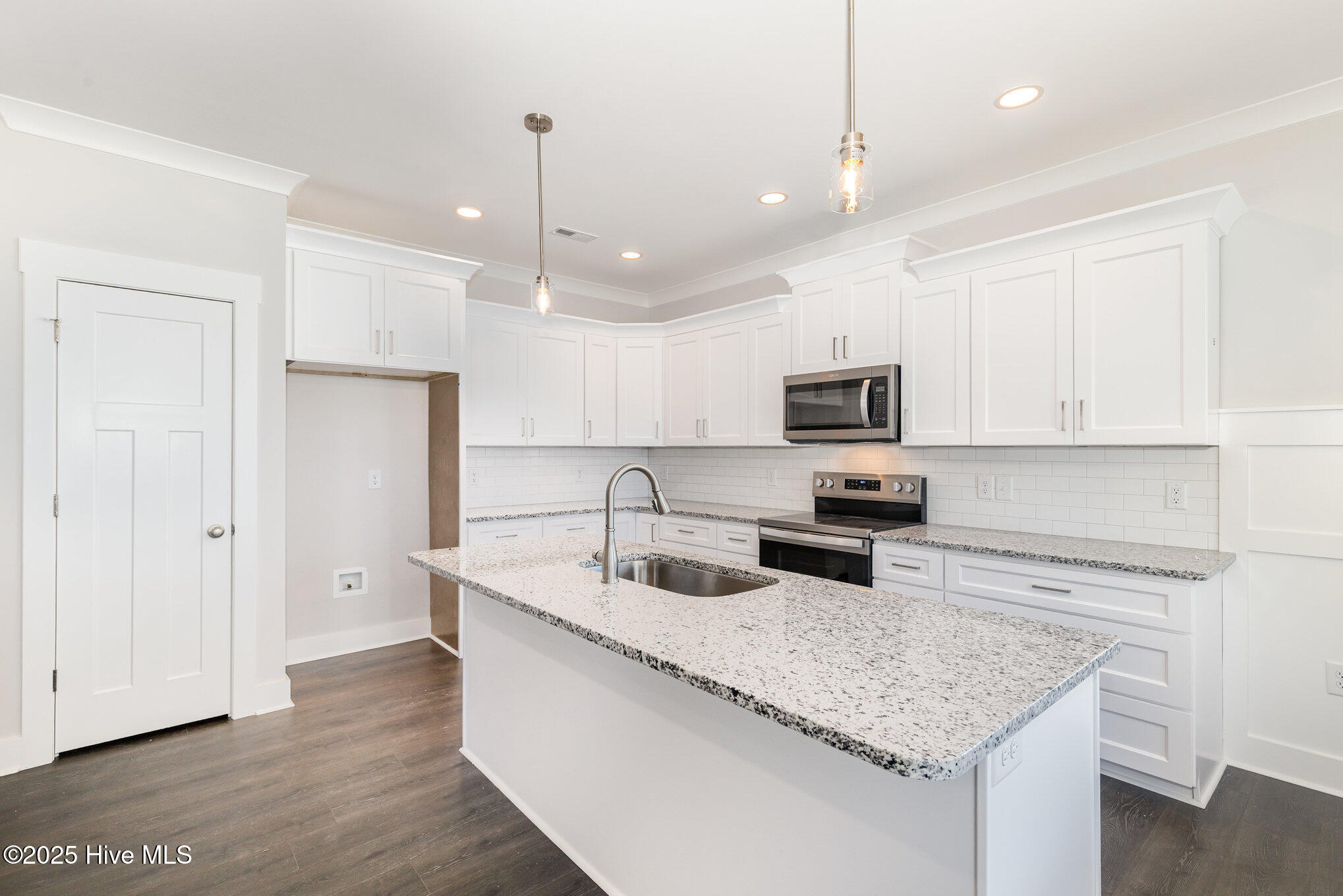 110 Prosecco Drive Princeton, NC 27569 - Photo 17 of 30 014_img_4571-edit_108