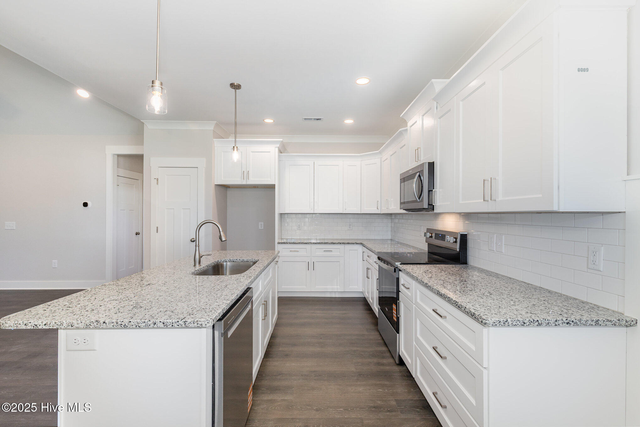 110 Prosecco Drive Princeton, NC 27569 - Photo 19 of 30 016_img_4572-edit_987