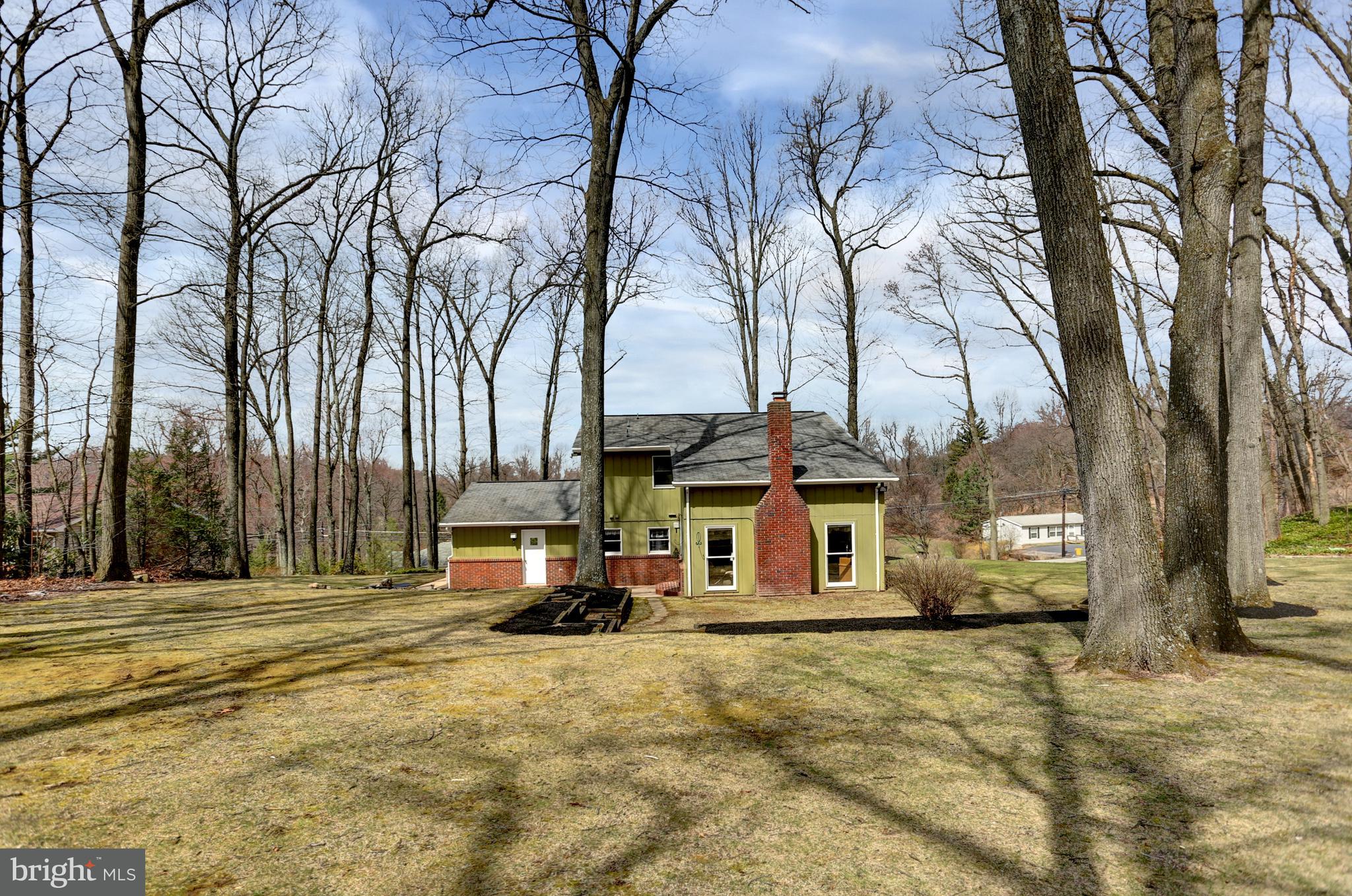 750 Lewisberry Road Lewisberry, PA 17339 - Photo 4 of 38