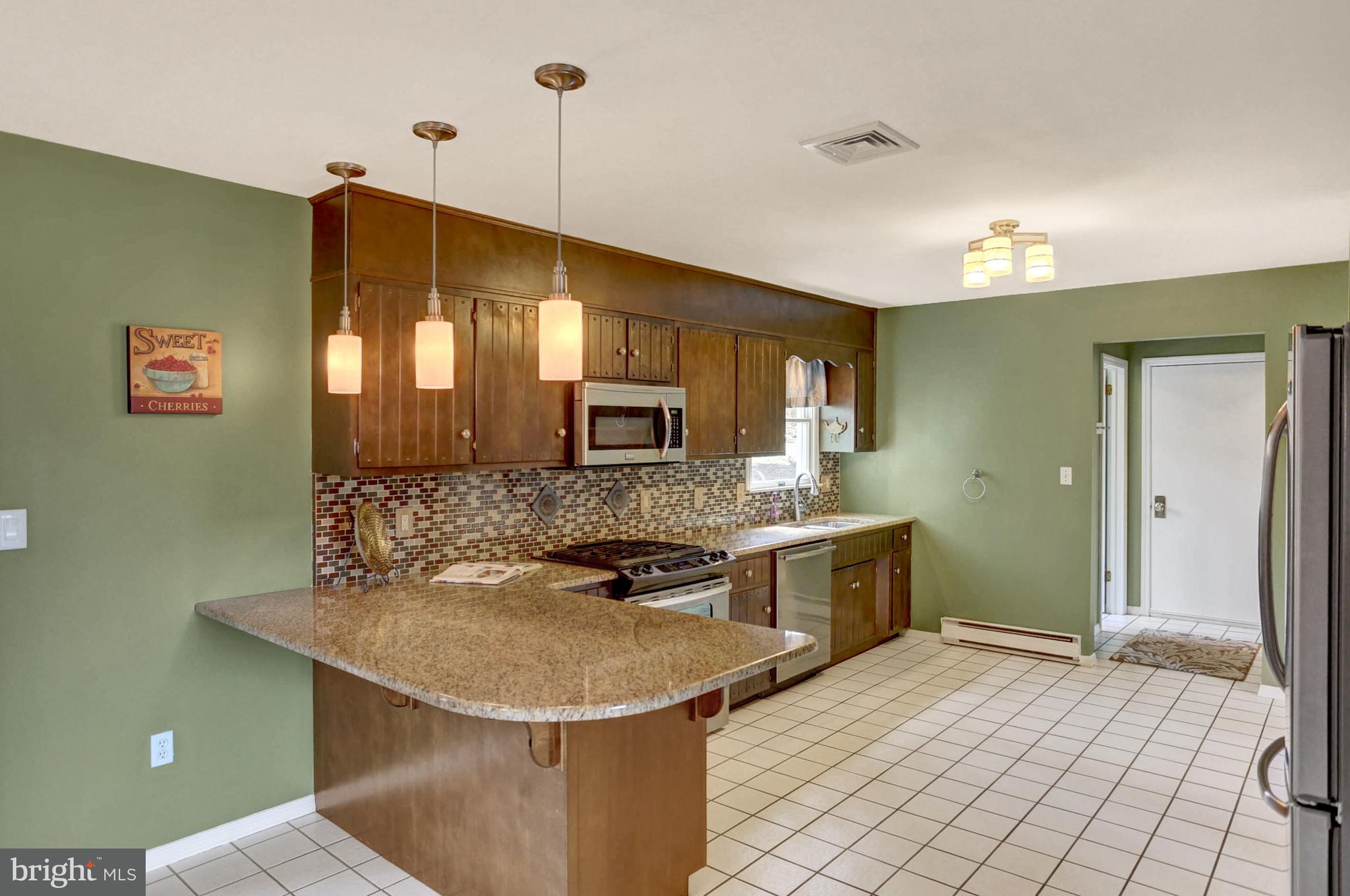 750 Lewisberry Road Lewisberry, PA 17339 - Photo 10 of 38