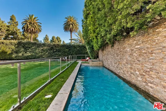 $13,199,000 | 831 Georgina Avenue, Santa Monica, CA 90402