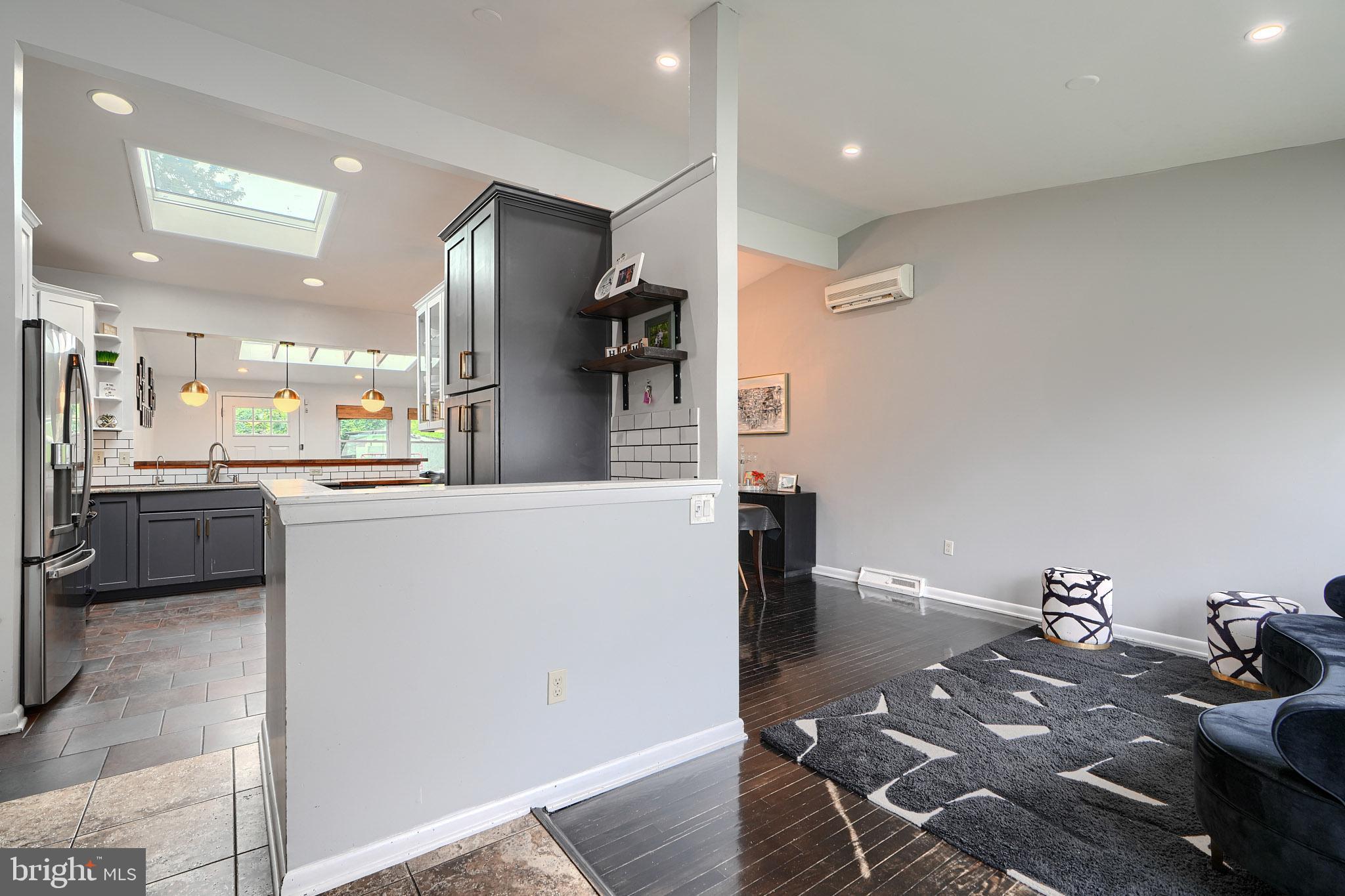 6808 Timberlane Road Baltimore, MD 21209 - Photo 5 of 51 Gallery Image 5