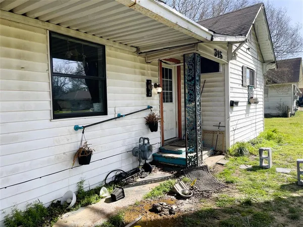 $45,000 | 315 11th Avenue, Teague, TX 75860