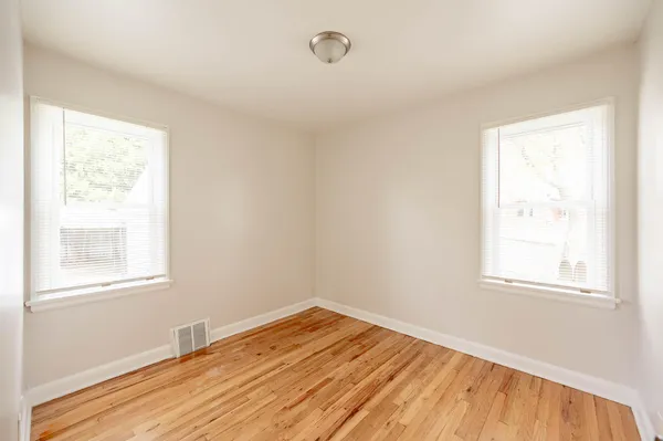$199,900 | 9200 West Swan Circle, Milwaukee, WI 53225