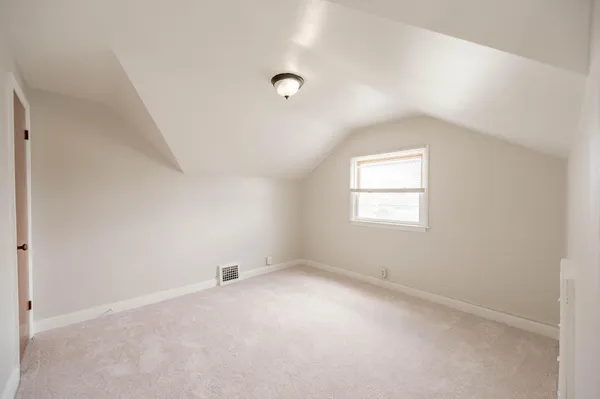 $199,900 | 9200 West Swan Circle, Milwaukee, WI 53225