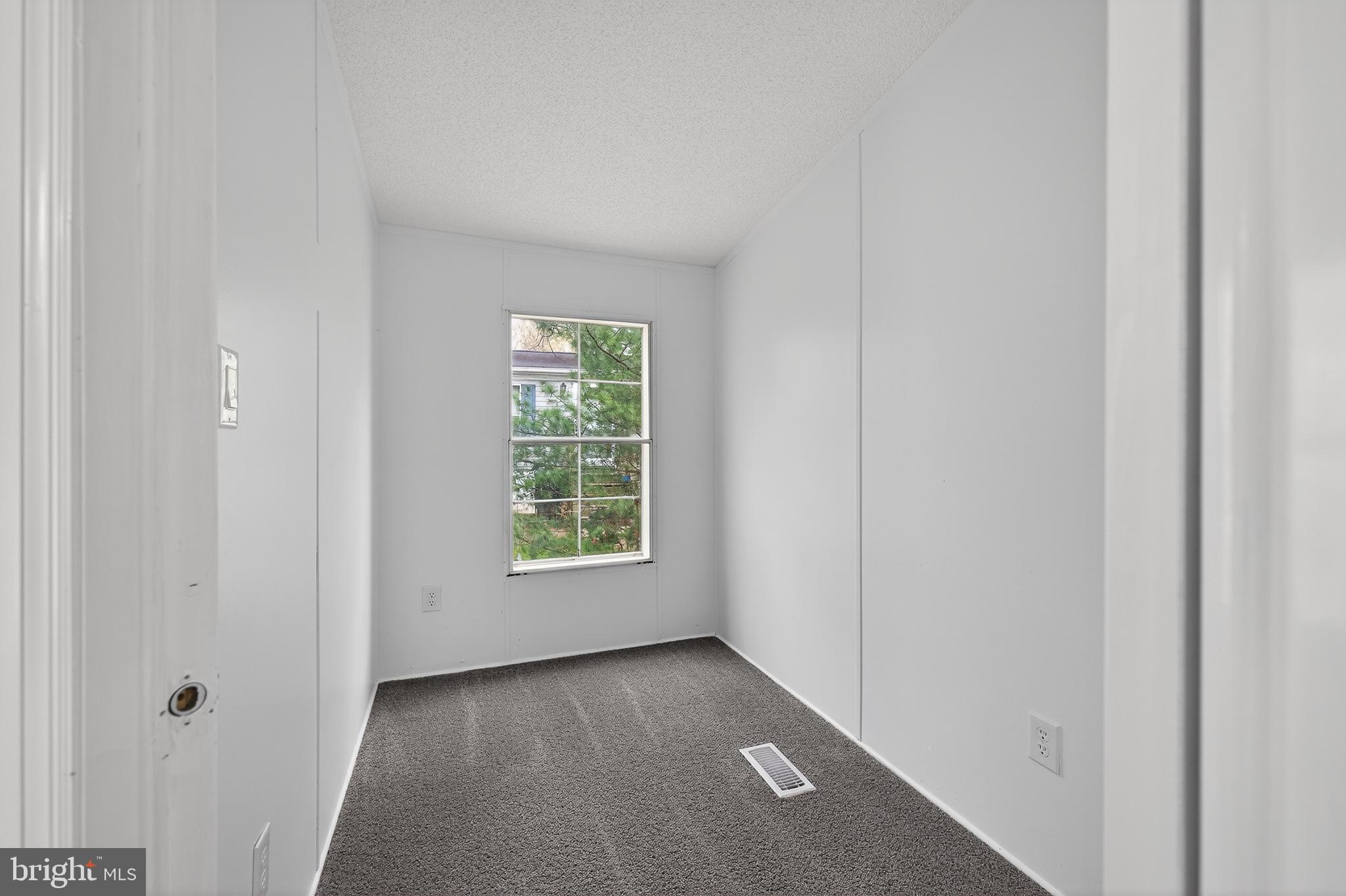126 Boxwood Road, Unit 126 Middletown, DE 19709 - Photo 13 of 33 Bright and airy blank canvas room.