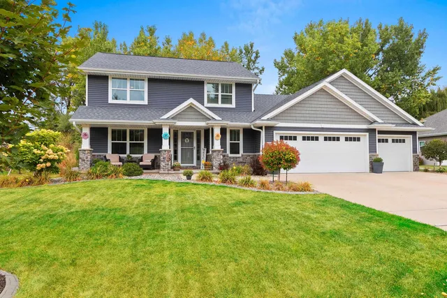 $539,900 | 2503 Remington Road, Green Bay, WI 54302