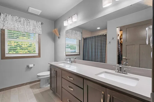 $539,900 | 2503 Remington Road, Green Bay, WI 54302