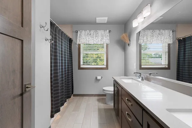 $539,900 | 2503 Remington Road, Green Bay, WI 54302