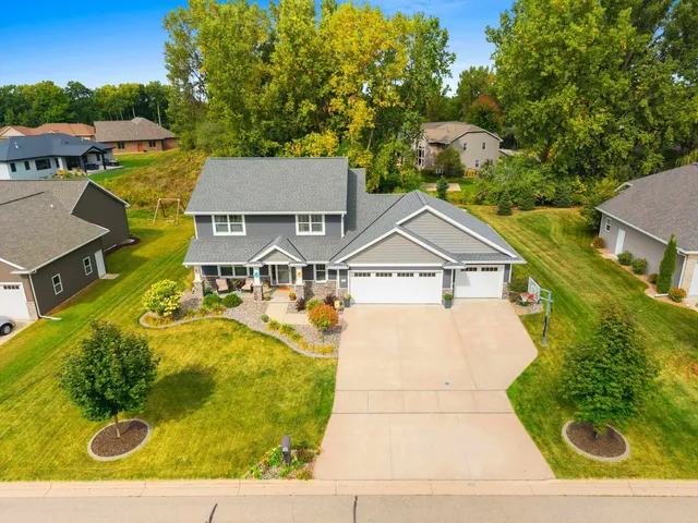 $539,900 | 2503 Remington Road, Green Bay, WI 54302