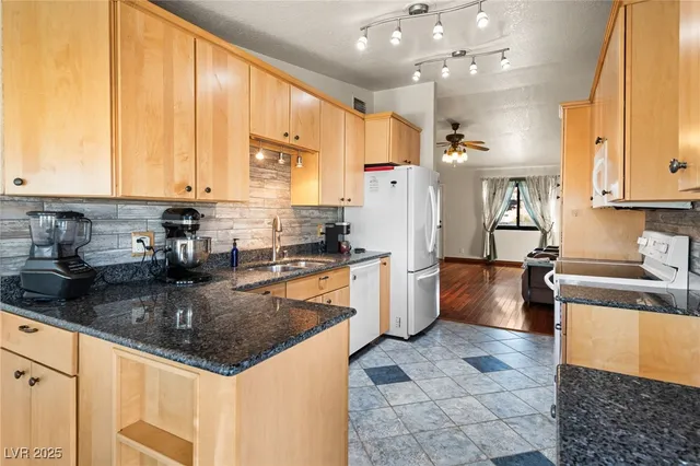 $373,000 | 2822 La Palma Drive, Laughlin, NV 89029