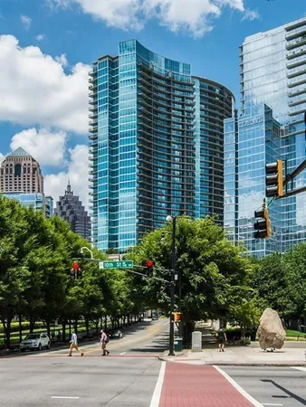 $2,400 | 1080 Peachtree Street Northeast, Unit 2015, Atlanta, GA 30309