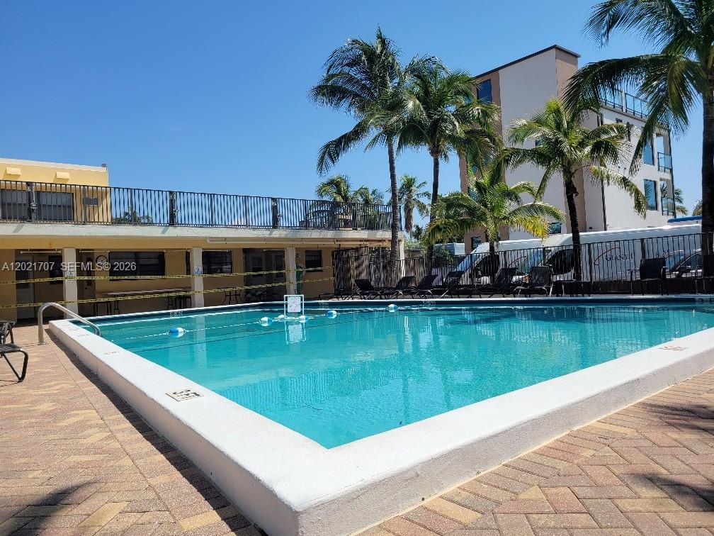 322 Harding Street, Unit B101 Hollywood, FL 33019 - Photo 15 of 25