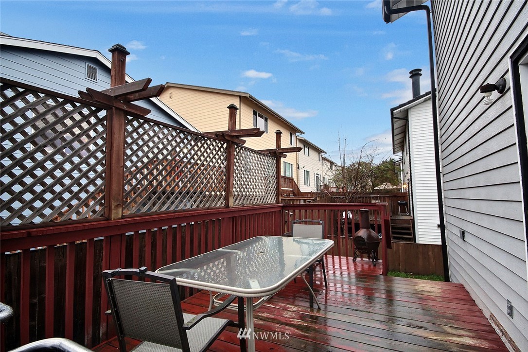 4116 Northeast 5th Street Renton, WA 98059 - Photo 14 of 16