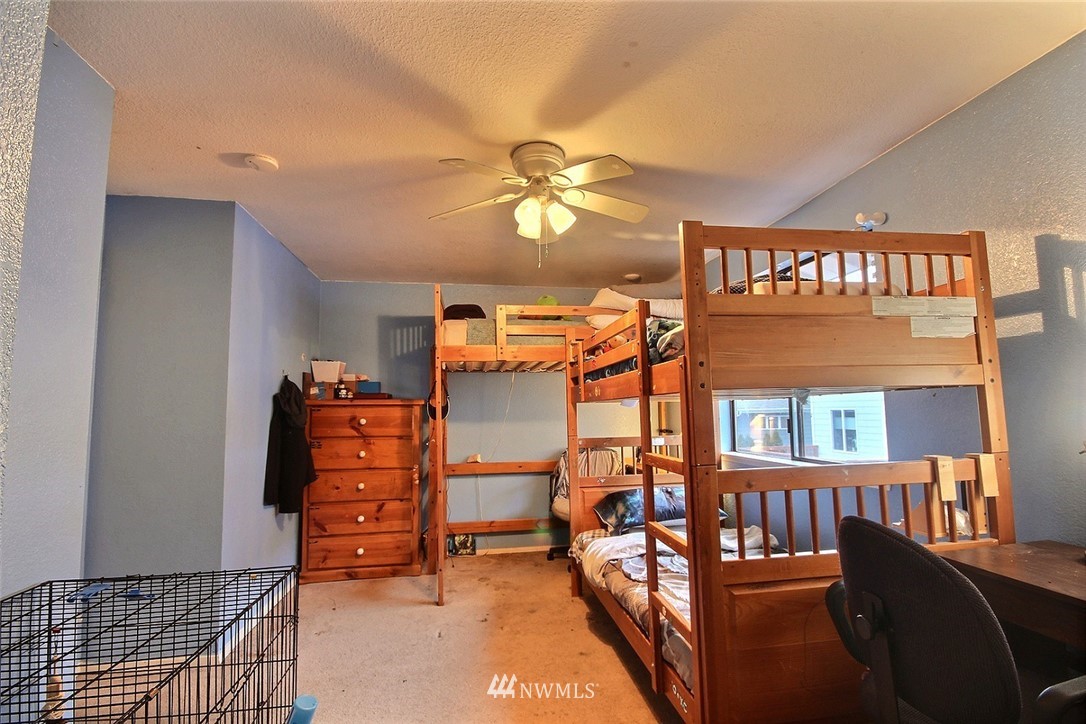 4116 Northeast 5th Street Renton, WA 98059 - Photo 10 of 16