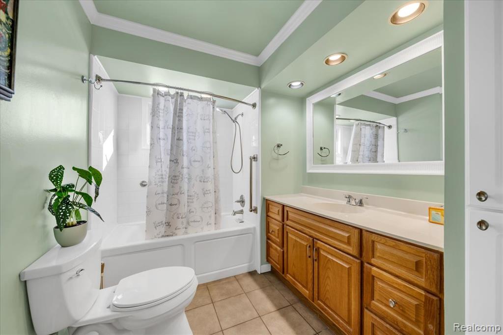 9169 Graytrax Road Grand Blanc, MI 48439 - Photo 14 of 41 Gallery Image 14