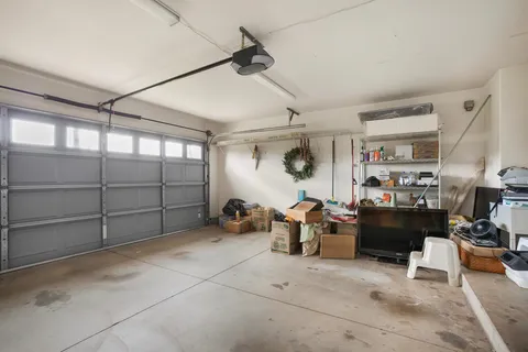 a view of a yard in front of house