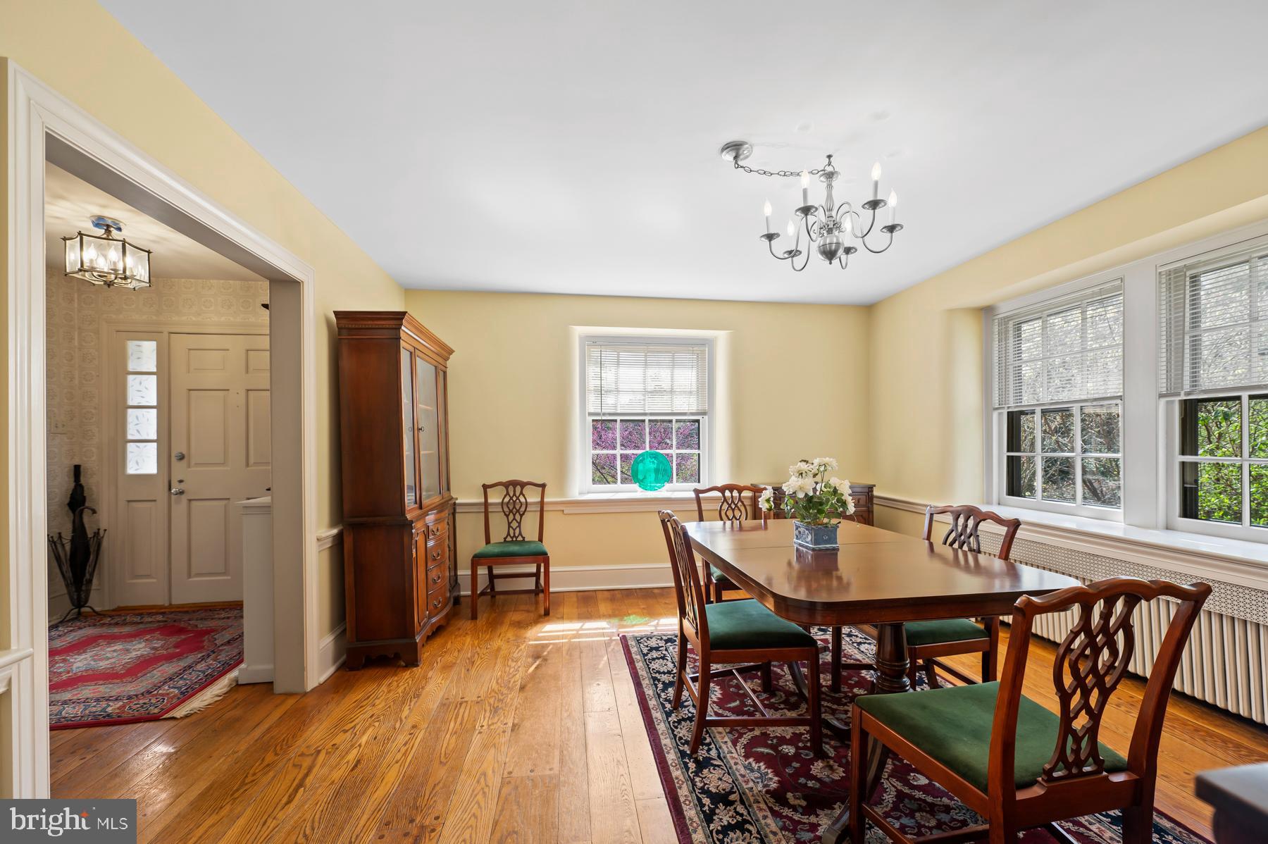 694 Kennedy Road Wayne, PA 19087 - Photo 13 of 39 Open and airy dining room