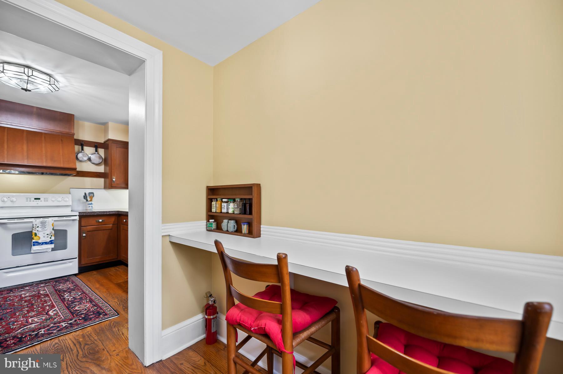 694 Kennedy Road Wayne, PA 19087 - Photo 19 of 39 Eat in Breakfast nook