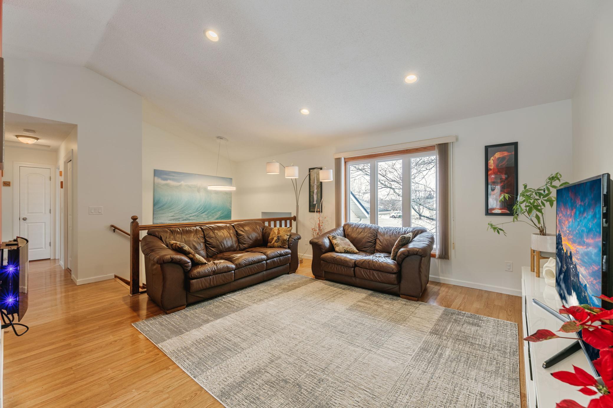 3538 Coachman Road Eagan, MN 55122 - Photo 7 of 46 Gallery Image 7