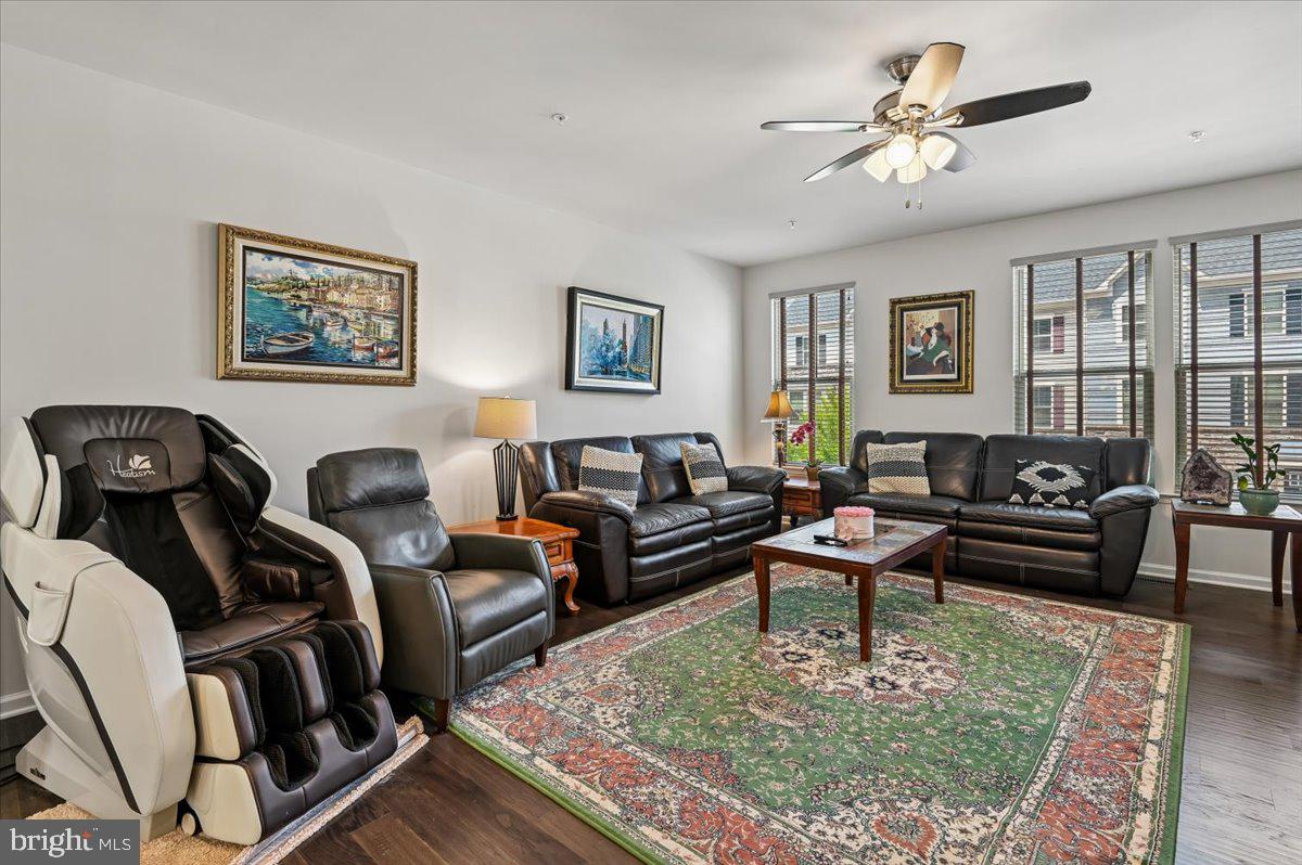 8261 Kippis Road Millersville, MD 21108 - Photo 5 of 68
