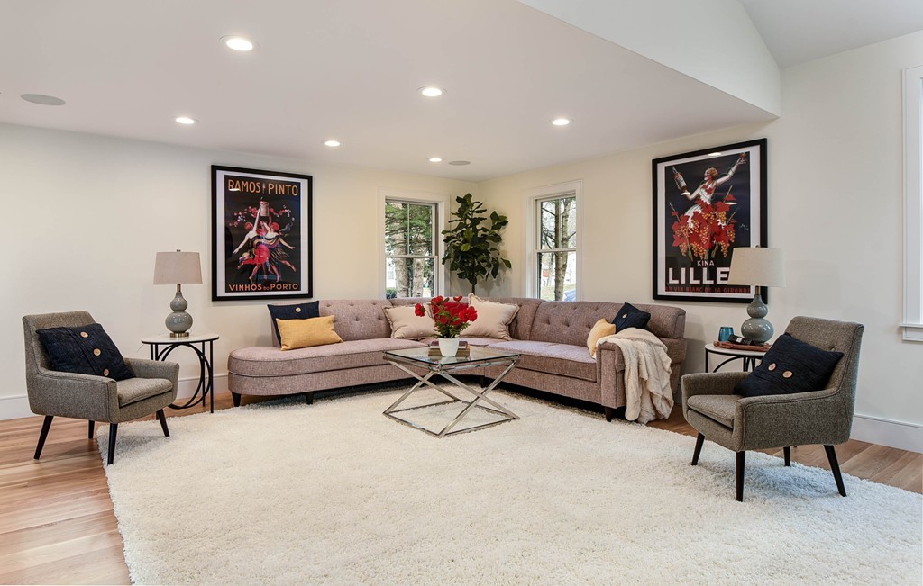 102 Thurston Road, Unit 102 Newton, MA 02464 - Photo 5 of 35 Gallery Image 5