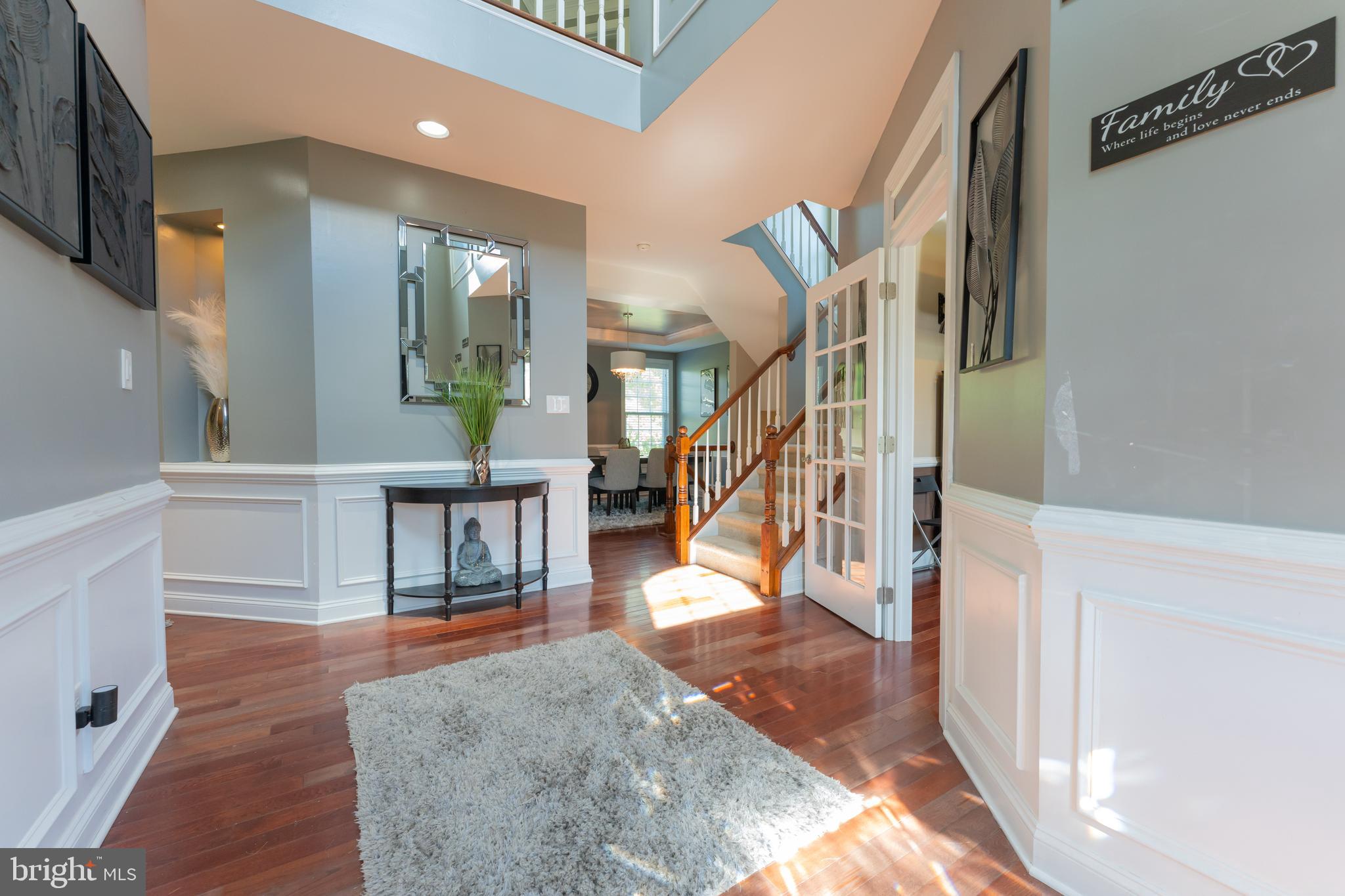 653 Chews Landing Road Sicklerville, NJ 08081 - Photo 3 of 59 Entryway