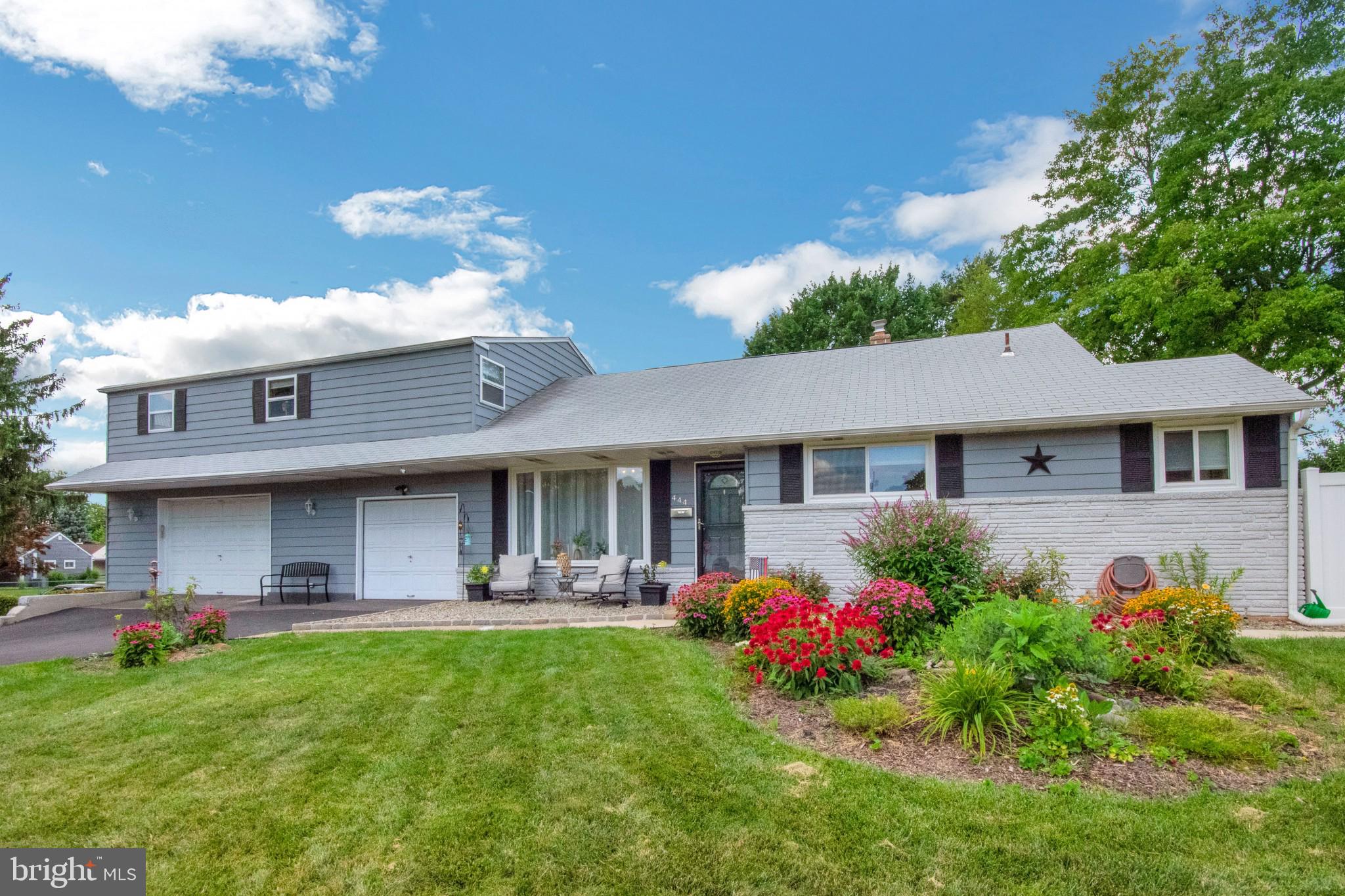 444 Chestnut Road Warminster, PA 18974 - Photo 1 of 28