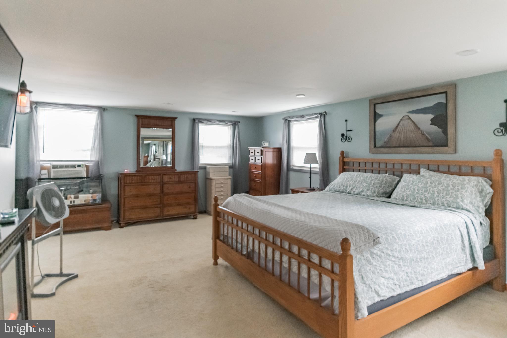 444 Chestnut Road Warminster, PA 18974 - Photo 15 of 28