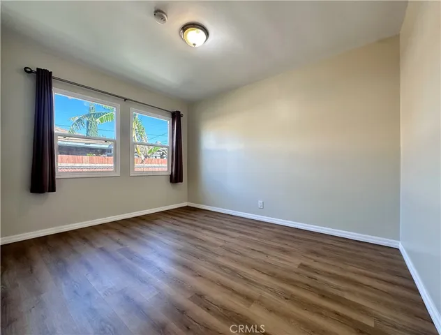 $2,200 | 7452 Woodley Avenue, Van Nuys, CA 91406