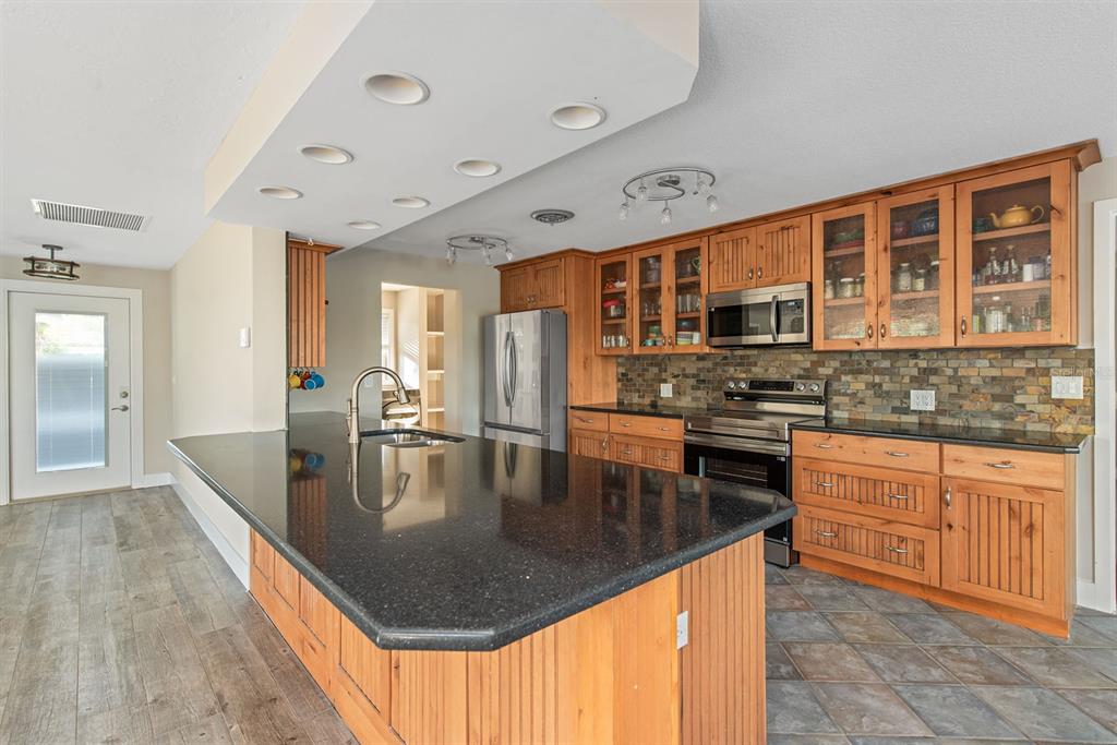 300 East Bay Heights Road Englewood, FL 34223 - Photo 12 of 71