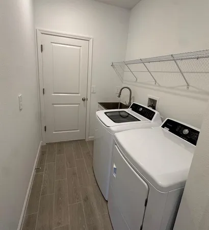 $2,850 | 13717 Northwest Convergence Boulevard, Alachua, FL 32615