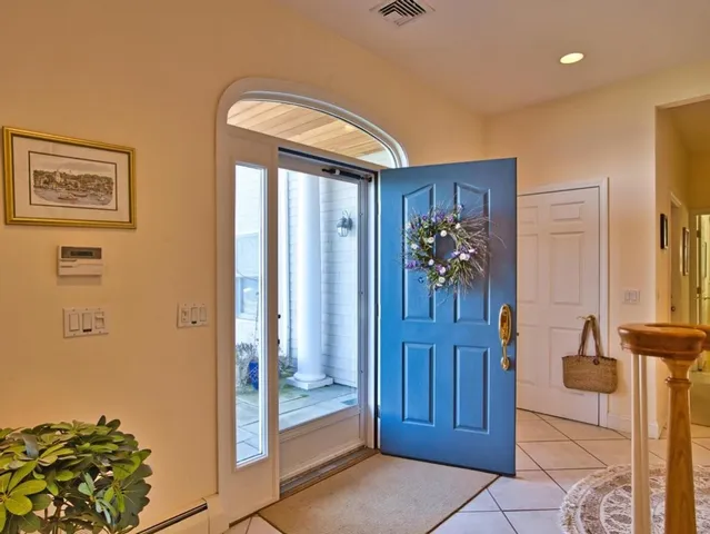 $6,000 | 149 Nanaquaket Road, Tiverton, RI 02878