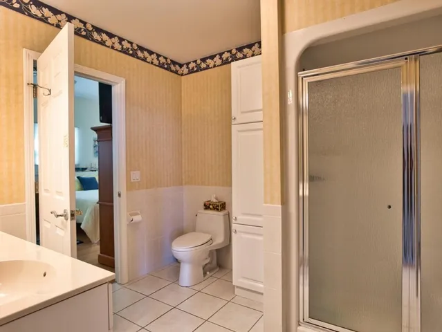 $6,000 | 149 Nanaquaket Road, Tiverton, RI 02878