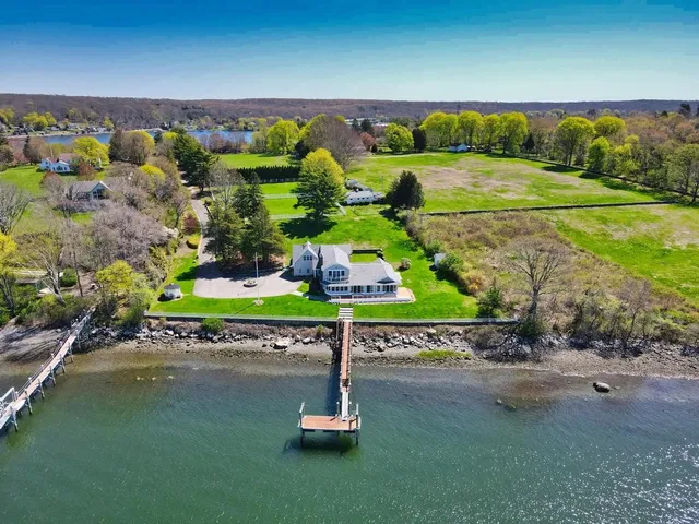 $6,000 | 149 Nanaquaket Road, Tiverton, RI 02878