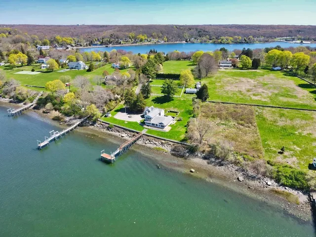 $6,000 | 149 Nanaquaket Road, Tiverton, RI 02878