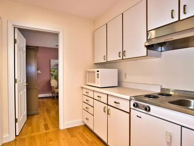 $6,000 | 149 Nanaquaket Road, Tiverton, RI 02878