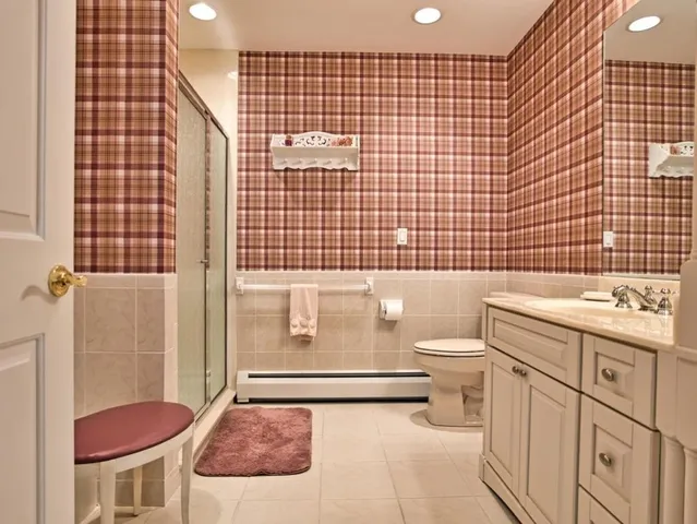 $6,000 | 149 Nanaquaket Road, Tiverton, RI 02878