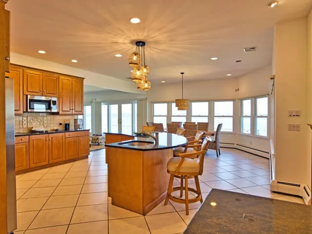 $6,000 | 149 Nanaquaket Road, Tiverton, RI 02878